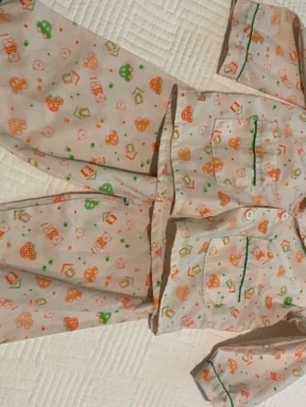 VINTAGE-2 piece baby pajama's-Long pant/shirt Viat Phat 1(3-6 months per google)
